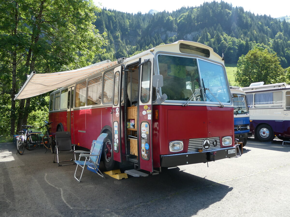 (254'016) - Niederer F., Langwiesen - ZH 572'304 - Saurer/Tscher (ex Solr+Fontana, ILanz) am 19. August 2023 in Hoch-Ybrig, Talstation Weglosen