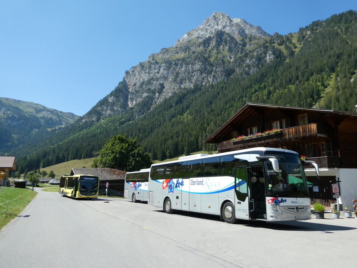 (254'143) - Oberland Reisen, Thun - Nr. 43/BE 102'043 - Mercedes (ex Nr. 41) am 22. August 2023 in Grimmialp, Hotel Spillgerten