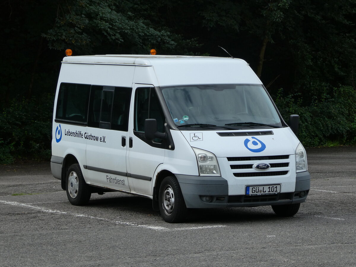 (254'452) - Lebenshilfe, Gstrow - G-L 101 - Ford am 31. August 2023 in Zinnowitz, Parkplatz