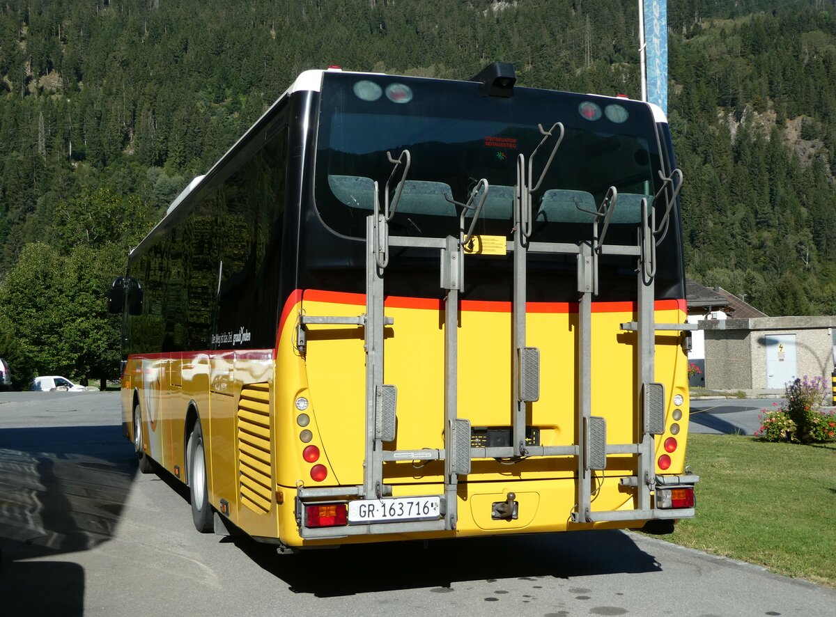 (254'854) - Gaudenz, Andeer - GR 163'716/PID 5593 - Irisbus (ex Mark, Andeer) am 8. September 2023 in Andeer, Garage