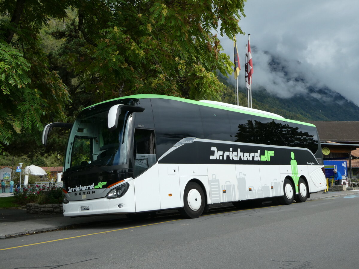 (255'463) - Dr. Richard, Oberengstringen - ZH 648'421 - Setra am 22. September 2023 bei der Schifflndte Interlaken Ost