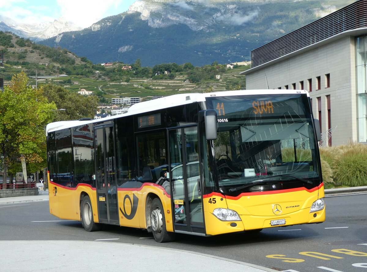 (255'482) - PostAuto Wallis - Nr. 45/VS 488'971/PID 10'616 - Mercedes (ex TPC Aigle) am 23. September 2023 beim Bahnhof Sion