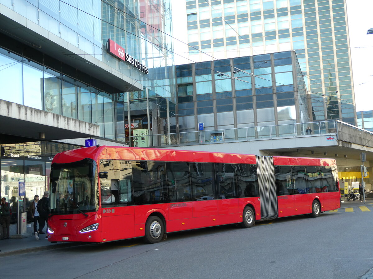 (255'550) - Bernmobil, Bern - Nr. 243/BE 881'243 - Irizar am 25. September 2023 beim Bahnhof Bern