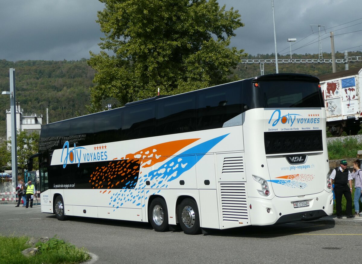 (255'719) - Joly Voyages, Les Breuleux - NE 173'048 - VDL (ex Rope, D-Bordesholm) am 30. September 2023 in Biel, Car Terminal