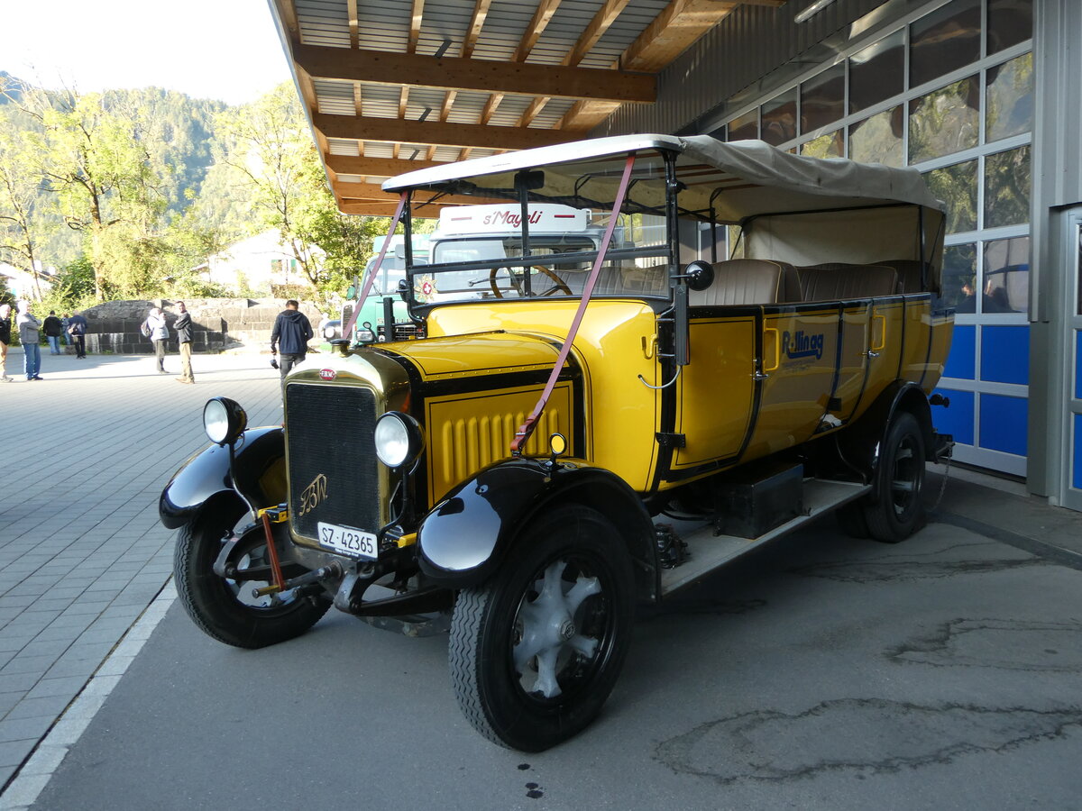 (255'906) - Rllin, Hirzel - SZ 42'365 - FBW/Seitz-Hess (ex RhV Altsttten Nr. 31; ex P 1529; ex P 2881) am 7. Oktober 2023 in Nfels, FBW-Museum