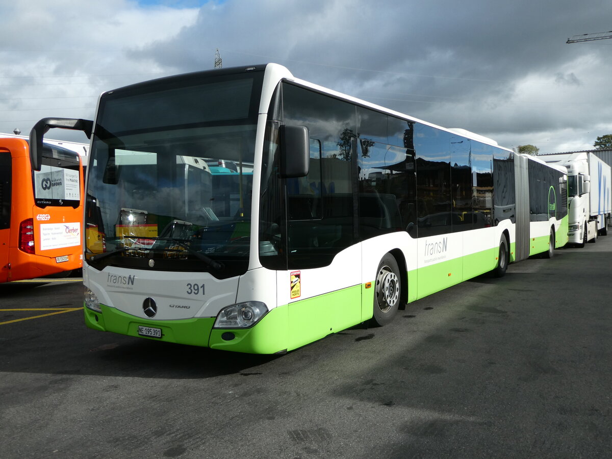 (256'726) - transN, La Chaux-de-Fonds - Nr. 391/NE 195'391 - Mercedes am 5. November 2023 in Kerzers, Interbus