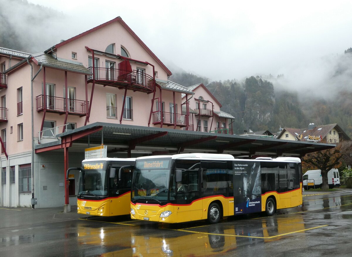 (256'839) - Flck, Brienz - Nr. 23/BE 868'723/PID 11'528 - Mercedes am 10. November 2023 in Meiringen, Postautostation