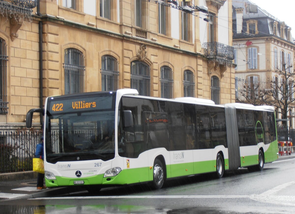 (257'589) - transN, La Chaux-de-Fonds - Nr. 267/NE 223'267 - Mercedes am 11. Dezember 2023 in Neuchtel, Place Pury