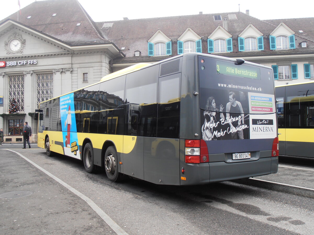 (257'712) - STI Thun - Nr. 147/BE 801'147 - MAN am 18. Dezember 2023 beim Bahnhof Thun