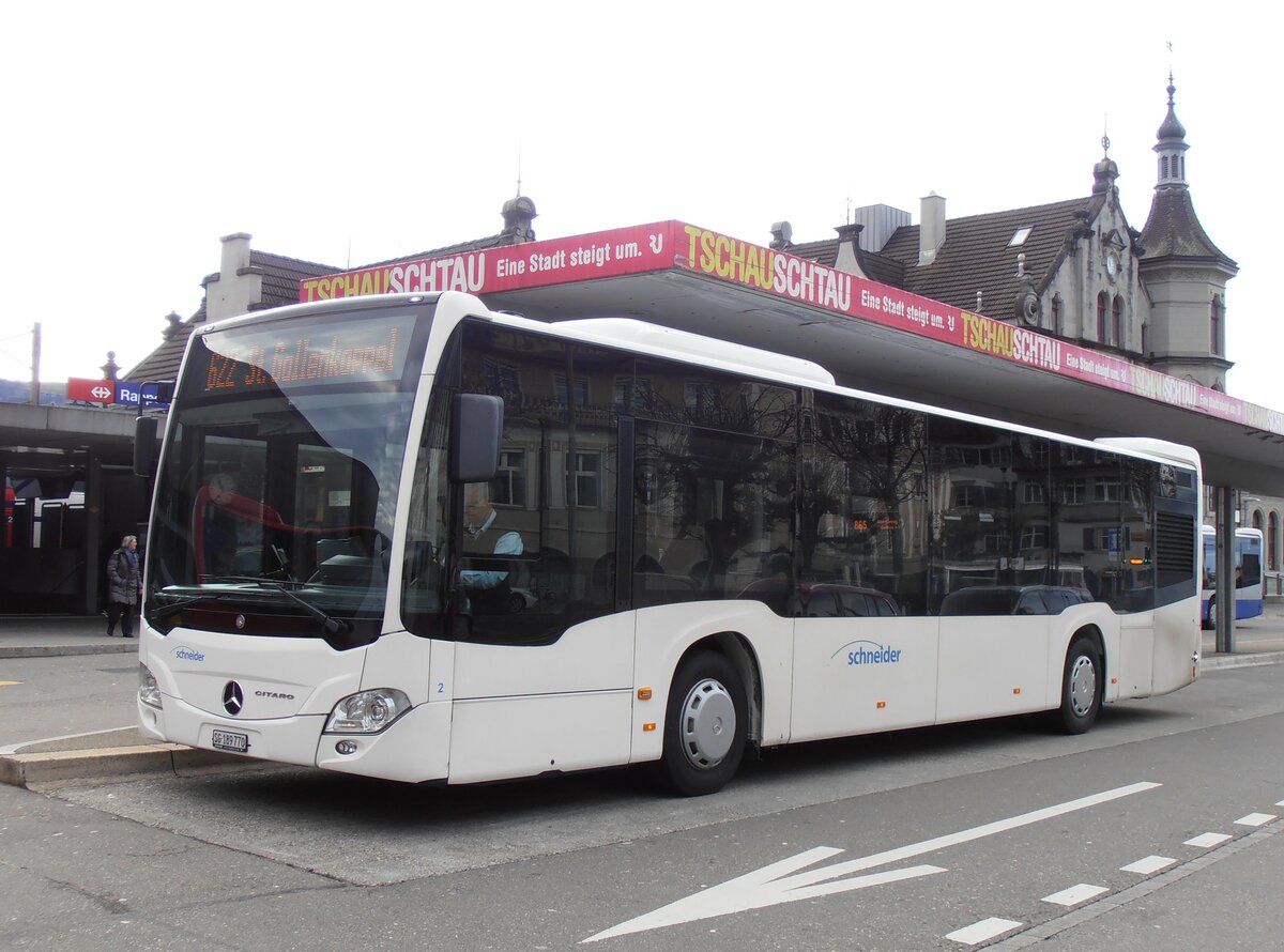 (257'822) - Schneider, Ermenswil - Nr. 2/SG 189'770 - Mercedes am 23. Dezember 2023 beim Bahnhof Rapperswil