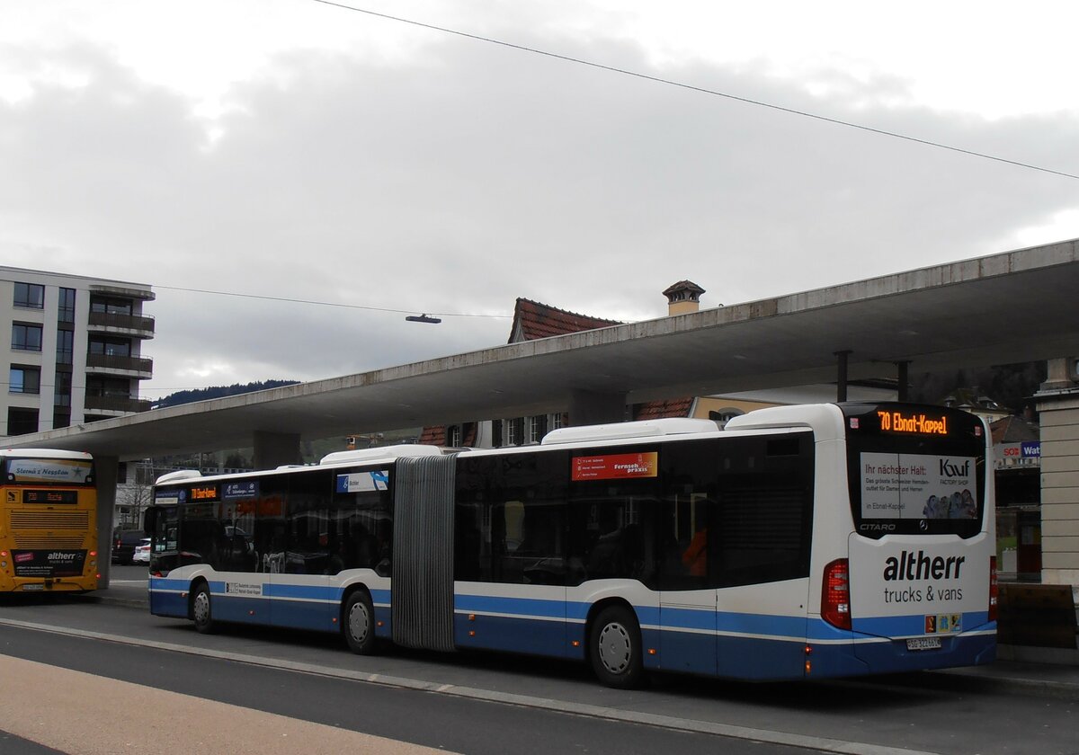 (257'844) - BLWE Wattwil - Nr. 5/SG 322'661 - Mercedes am 23. Dezember 2023 beim Bahnhof Wattwil