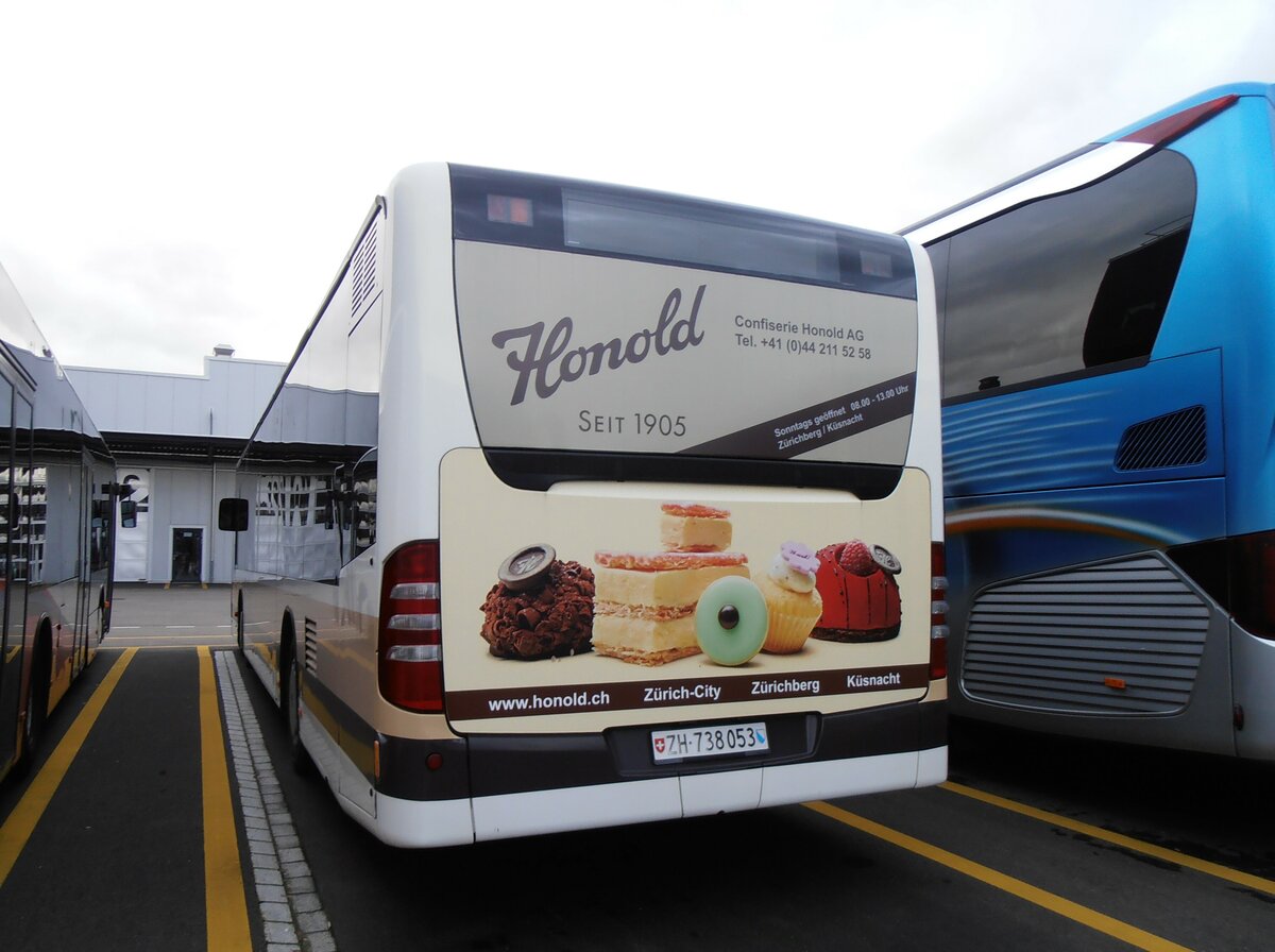 (257'894) - AZZK Zollikon - Nr. 53/ZH 738'053 - Mercedes am 23. Dezember 2023 in Winterthur, Daimler Buses 