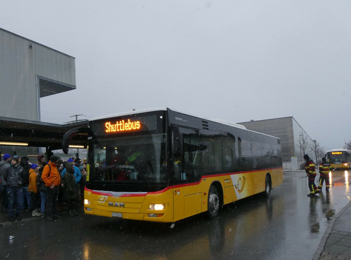 (258'196) - Steiner, Messen - SO 20'141/PID 10'017 - MAN am 6. Januar 2024 beim Bahnhof Frutigen