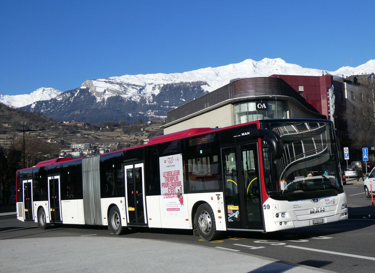 (258'589) - PostAuto Wallis - Nr. 59/VS 500'433/PID 11'208 - MAN am 11. Januar 2024 beim Bahnhof Sion