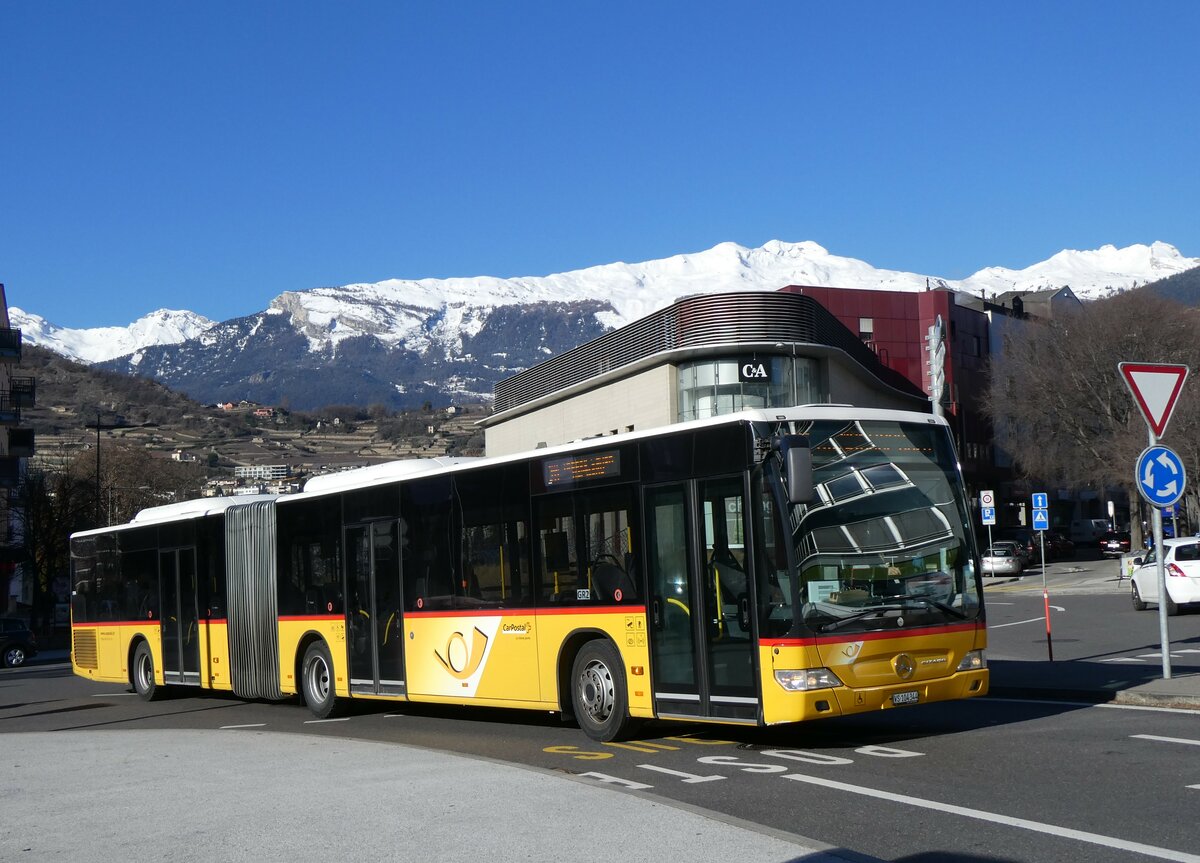 (258'609) - Buchard, Leytron - VS 104'344/PID 5396 - Mercedes am 11. Januar 2024 beim Bahnhof Sion