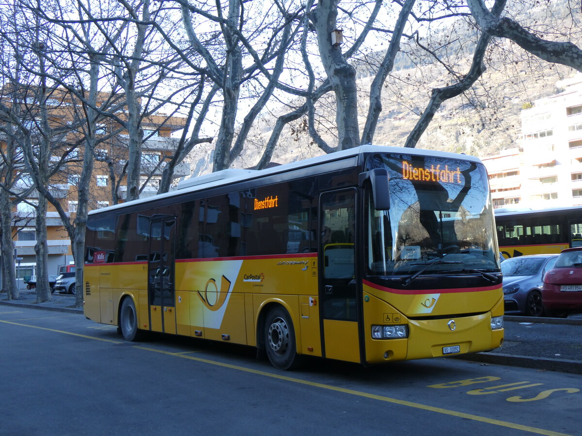 (258'641) - PostAuto Wallis - VS 32'092/PID 5460 - Irisbus (ex CarPostal Ouest) am 11. Januar 2024 in Brig, Garage