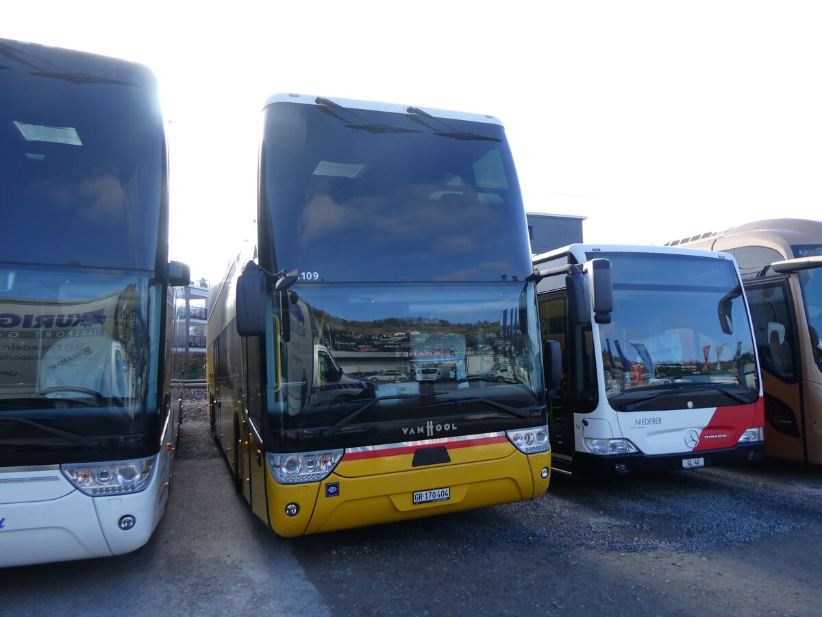 (258'690) - PostAuto Graubnden - GR 170'404/PID 11'109 - Van Hool am 13. Januar 2024 in Schmerikon, Thomann