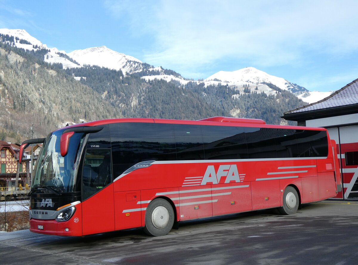 (258'752) - AFA Adelboden - Nr. 25/BE 26'706 - Setra am 16. Januar 2024 beim Bahnhof Frutigen