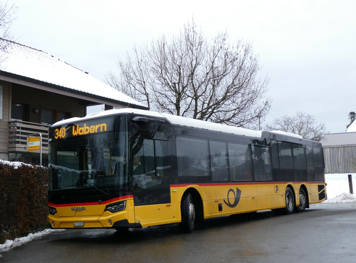 (258'843) - Engeloch, Riggisberg - Nr. 20/BE 712'872/PID 11'983 - Scania am 22. Januar 2024 in Niedermuhlern, Baumgrtli