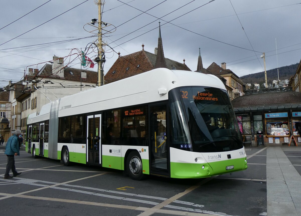 (258'932) - transN, La Chaux-de-Fonds - Nr. 174/NE 209'174 - Hess/Hess Gelenktrolleybus am 26. Januar 2024 in Neuchtel, Place Pury