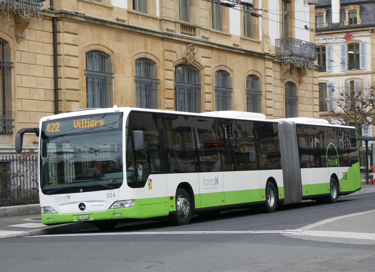 (258'941) - transN, La Chaux-de-Fonds - Nr. 324/NE 106'324 - Mercedes am 26. Januar 2024 in Neuchtel, Place Pury