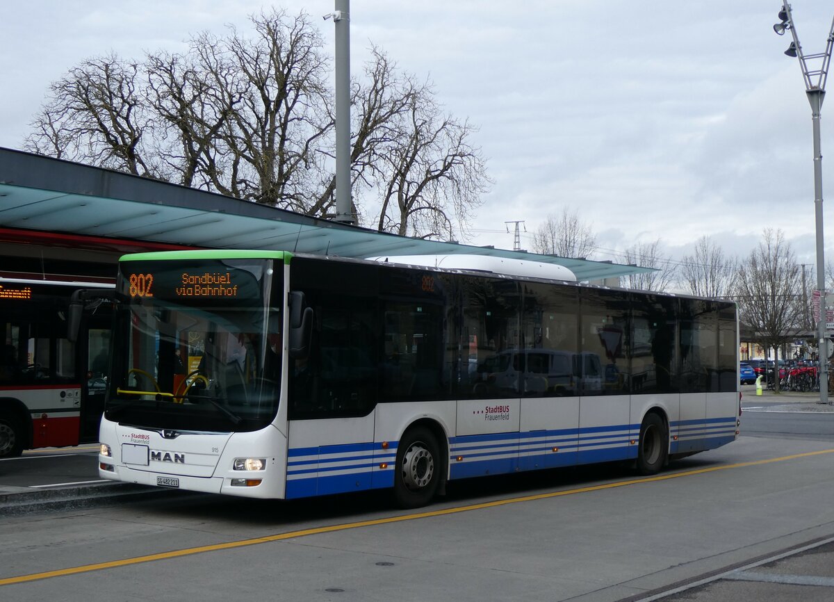 (259'056) - StadtBUS, Frauenfeld - Nr. 915/SG 482'211 - MAN (ex RTB Altsttten Nr. 915; ex PostBus/A BD 15'345) am 2. Februar 2024 beim Bahnhof Frauenfeld