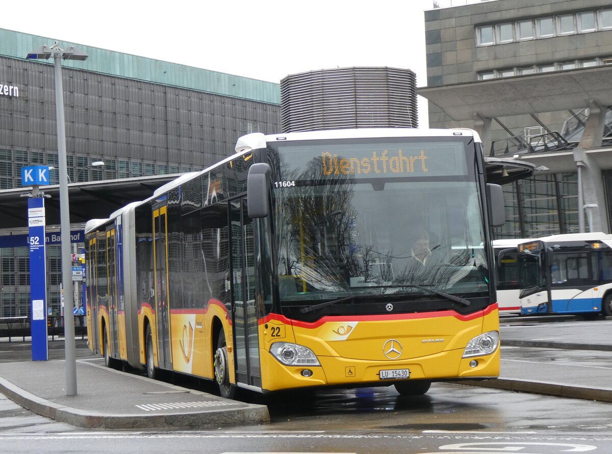 (260'259) - Bucheli, Kriens - Nr. 22/LU 15'430/PID 11'604 - Mercedes am 12. Mrz 2024 beim Bahnhof Luzern