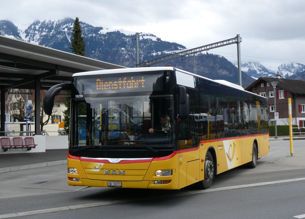 (260'324) - PostAuto Zentralschweiz - Nr. 511/OW 16'211/PID 10'290 - MAN (ex Nr. 11; ex Mattli, Wassen) am 12. Mrz 2024 beim Bahnhof Sarnen 