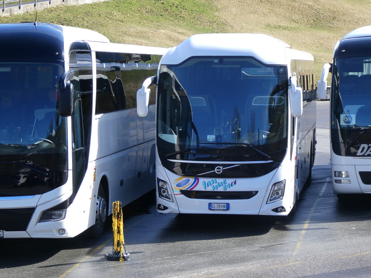 (260'481) - Aus Italien: Iannucci, Ceprano - Nr. 100/GL-781 HK - Volvo am 19. Mrz 2024 in Grindelwald, Grund