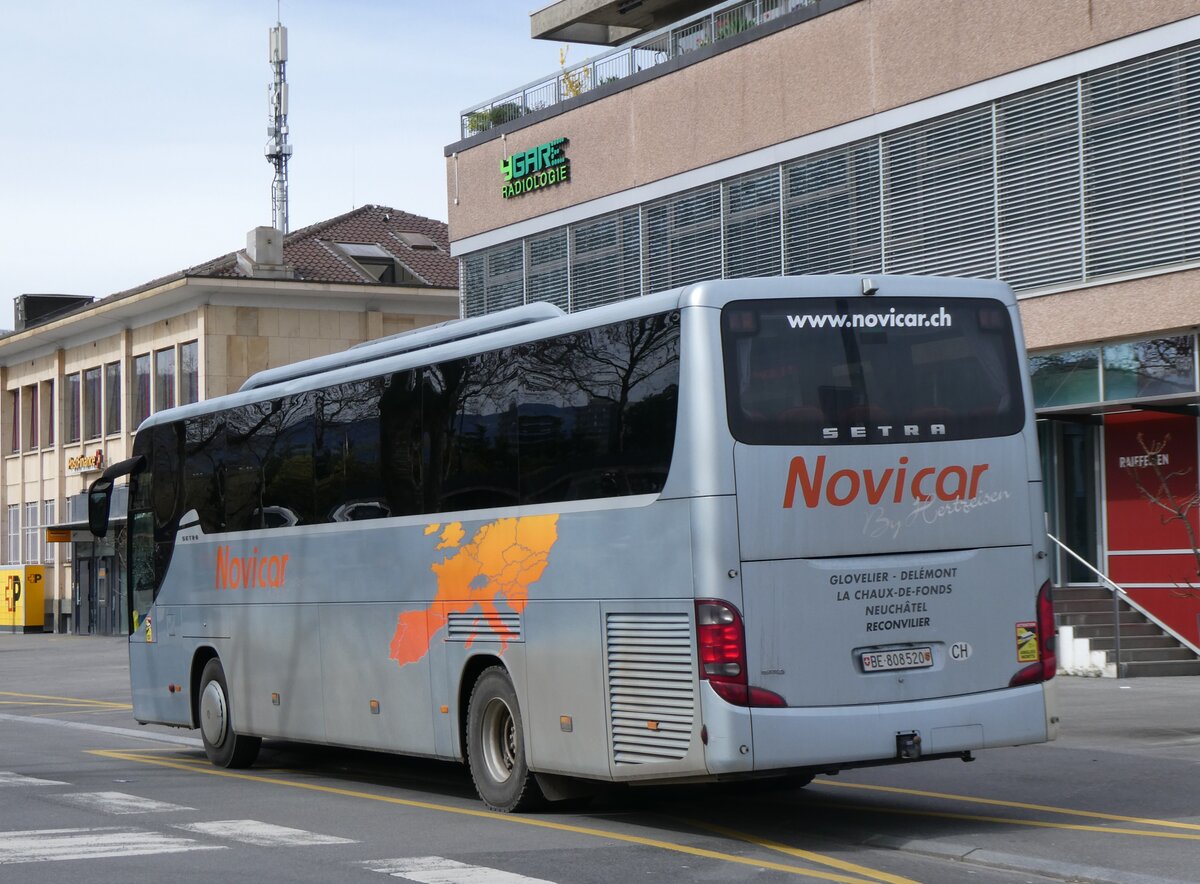 (260'850) - Novicar, Reconvilier - BE 808'520 - Setra am 29. Mrz 2024 beim Bahnhof Yverdon