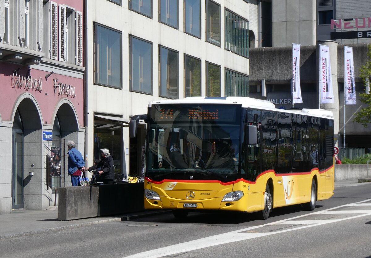 (261'140) - Voegtlin-Meyer, Brugg - Nr. 144/AG 15'199/PID 11'089 - Mercedes am 12. April 2024 beim Bahnhof Brugg