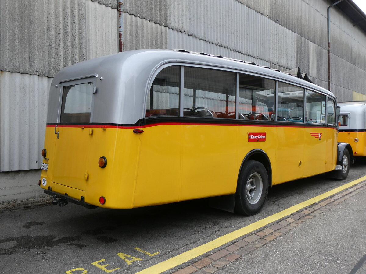 (261'933) - Kiener, Steinen - SZ 90'293 U - Saurer/Eggli (ex Marti, Luzern; ex P 23'095; ex P 2147) am 4. Mai 2024 in Attikon, Wegmller