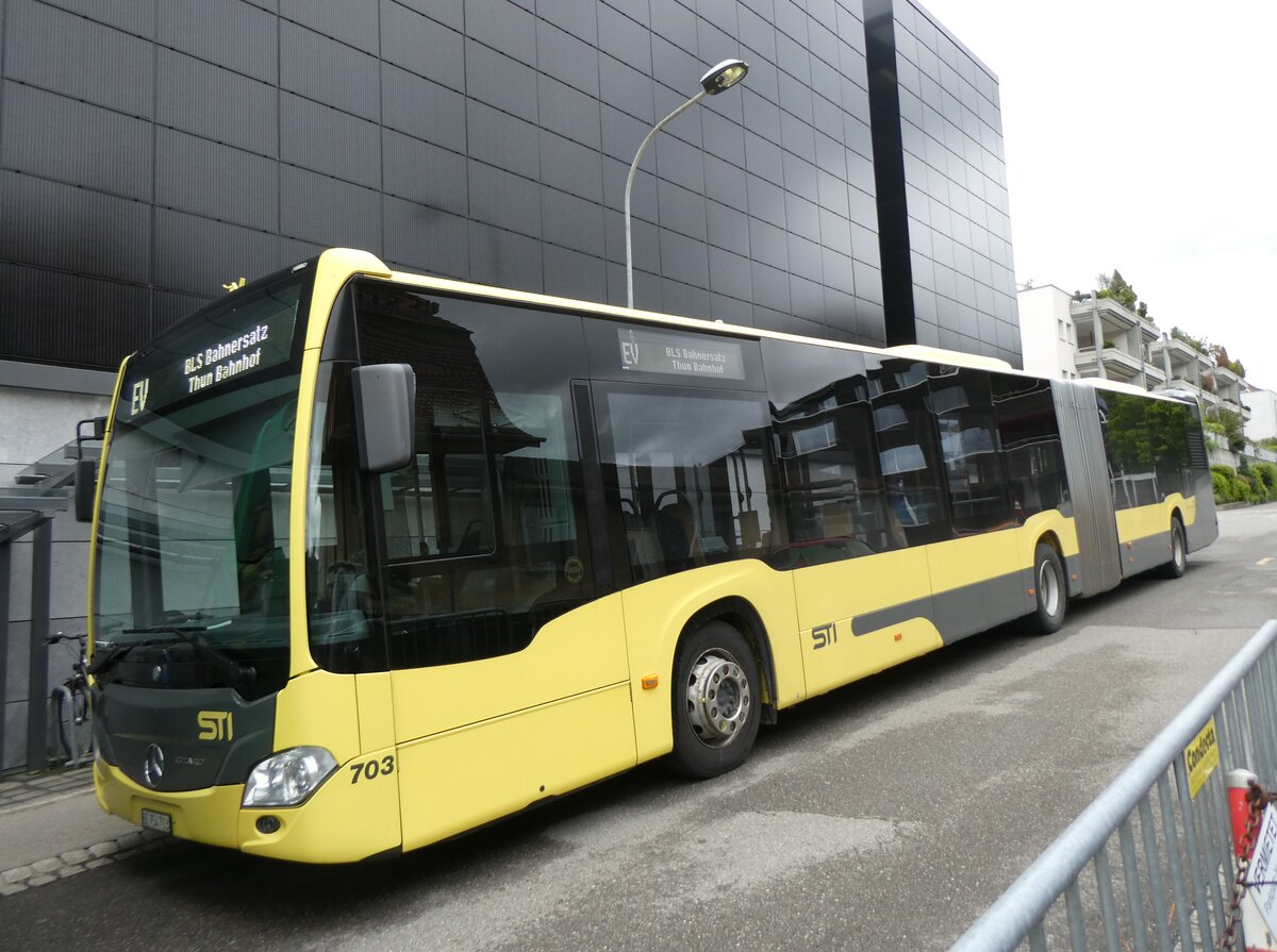 (262'209) - STI Thun - Nr. 703/BE 754'703 - Mercedes am 6. Mai 2024 beim Bahnhof Mnsingen