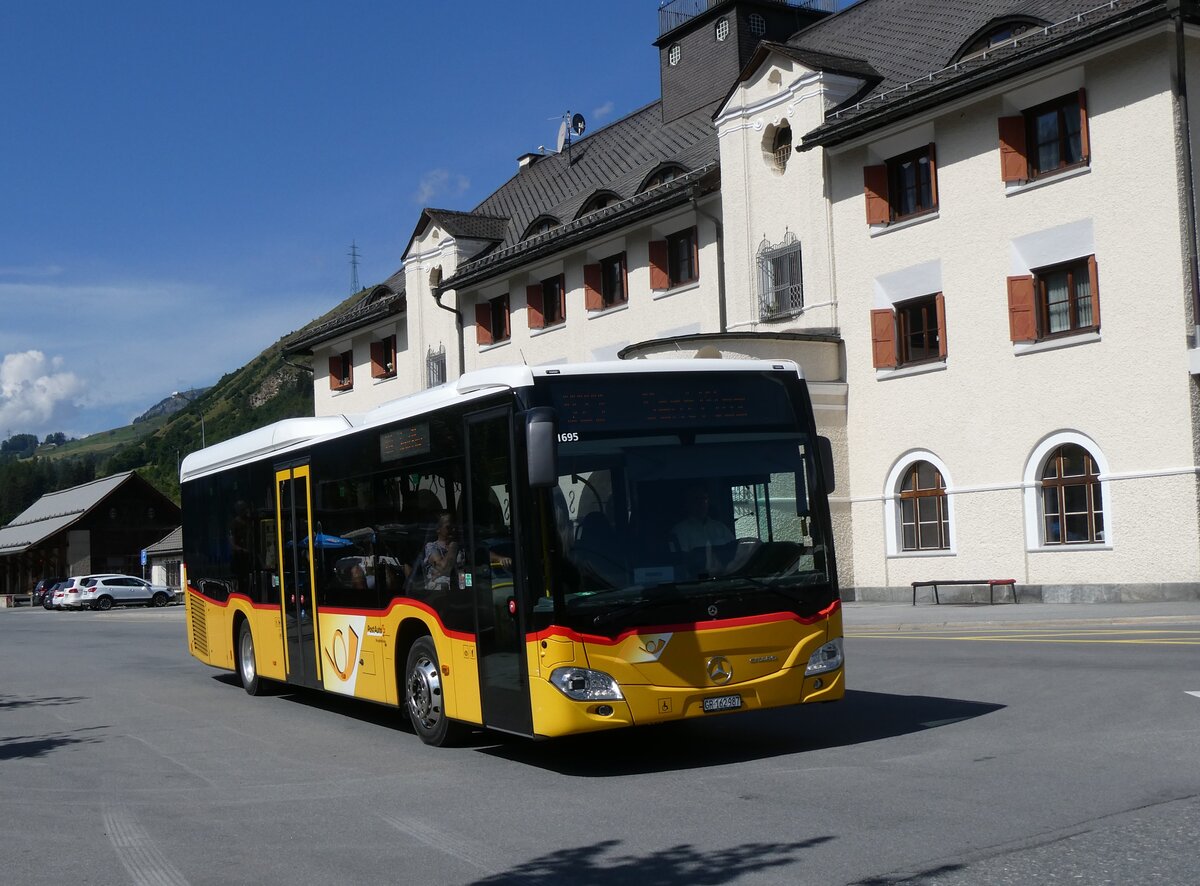 (266'228) - PostAuto Graubnden - GR 162'987/PID 11'695 - Mercedes am 27. August 2024 beim Bahnhof Scuol-Tarasp