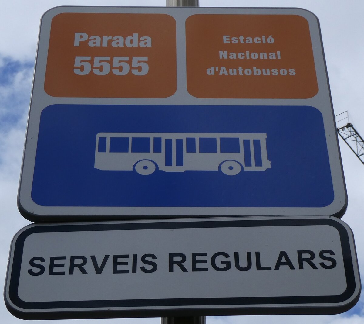 (267'218) - Andorra-Haltestellenschild - Andorra la Vella, Estaci Nacional Autobusos - am 18. September 2024