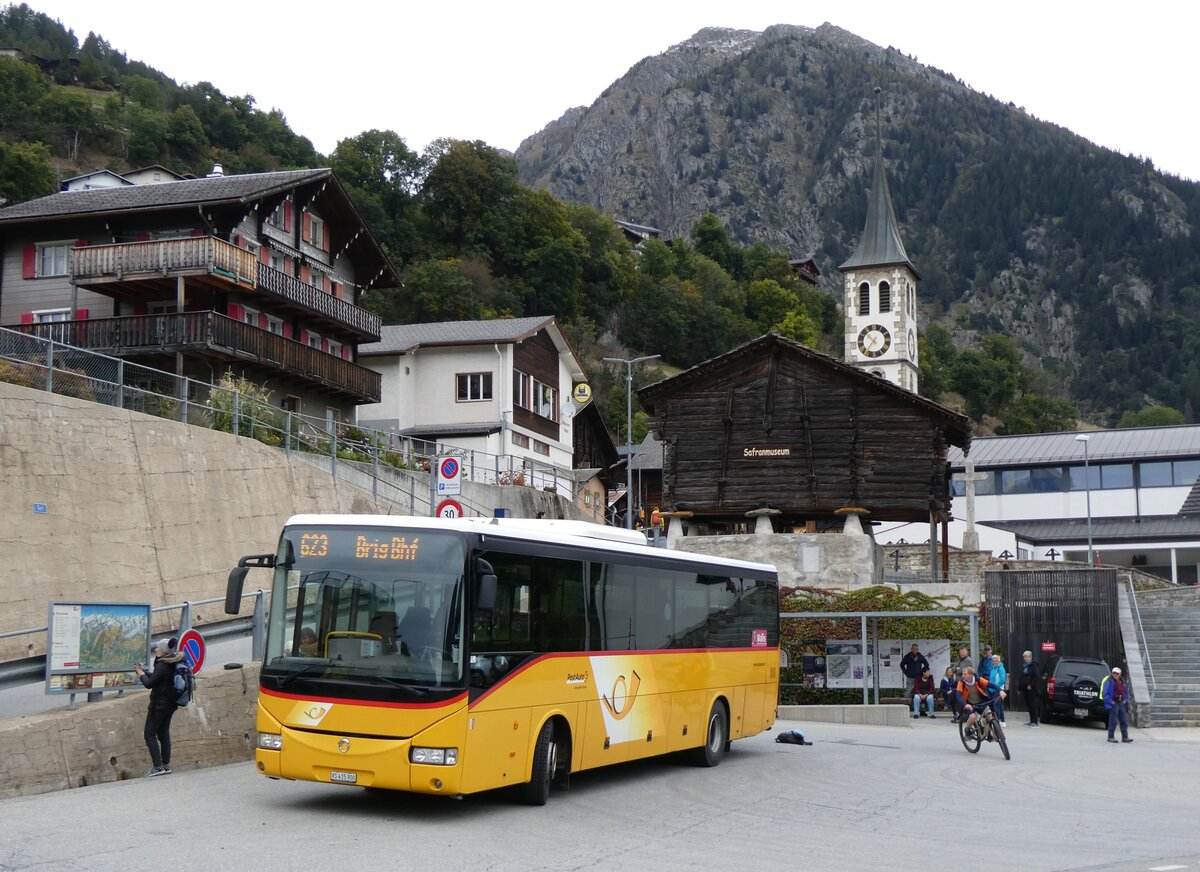 (267'755) - PostAuto Wallis - VS 415'900/PID 10'082 - Irisbus am 6. Oktober 2024 in Mund, Dorf