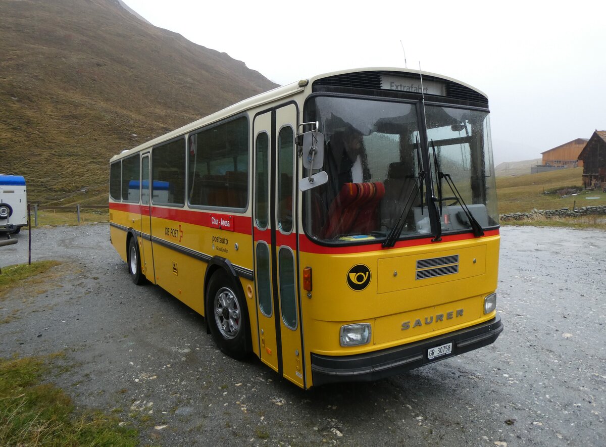 (267'872) - Ltscher, Haldenstein - GR 30'758 - Saurer/R&J (ex Dornbierer, Thal; ex FRAM Drachten/NL Nr. 24; ex PostAuto Graubnden PID 2870; ex P 24'367) am 8. Oktober 2024 in Juf