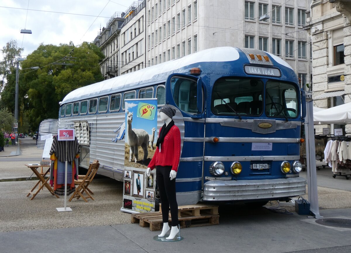 (267'951) - Greyhoundbus, Murten - FR 71'948 - GMC (ex Wooster, Zrich; ex ex Northland Greyhound Lines, USA-Minneapolis Nr. N796) am 11. Oktober 2024 in Biel, Zentralplatz