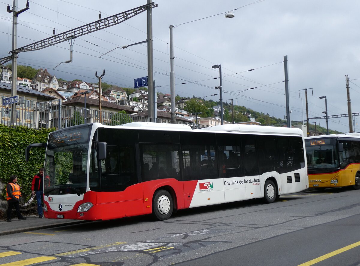 (274'201) - CJ Tramelan - Nr. 127/BE 826'347 - Mercedes am 26. April 2025 beim Bahnhof Neuchtel