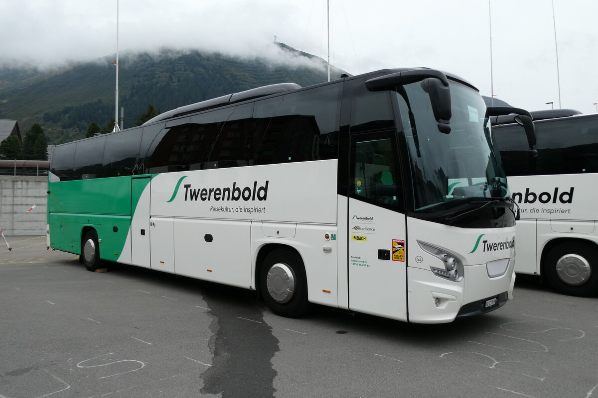 (280'062) - Twerenbold, Baden - Nr. 64/AG 521'579 - VDL am 8. September 2025 in Andermatt, Bahnhofplatz