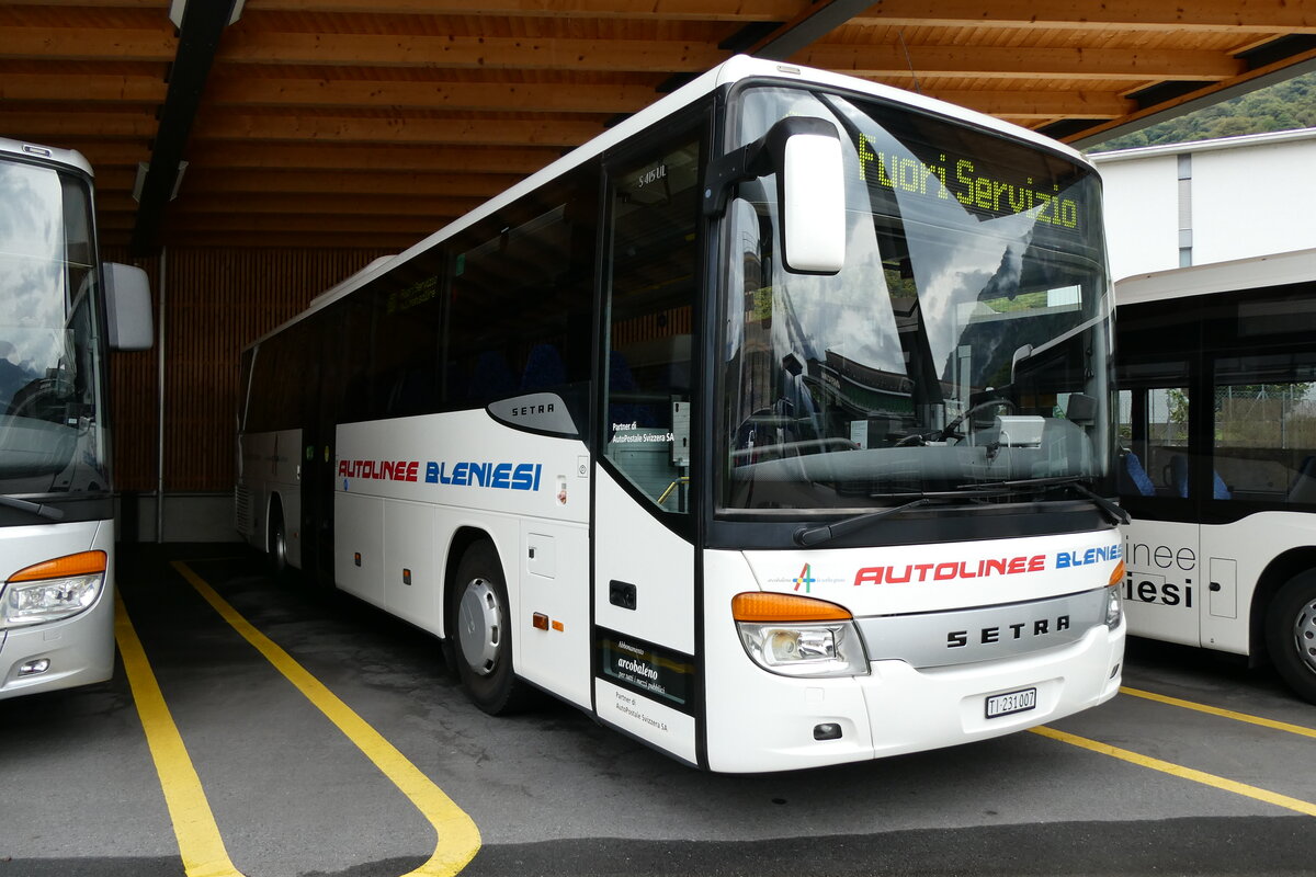 (280'325) - ABl Biasca - Nr. 7/TI 231'007 - Setra am 13. September 2025 in Biasca, Garage