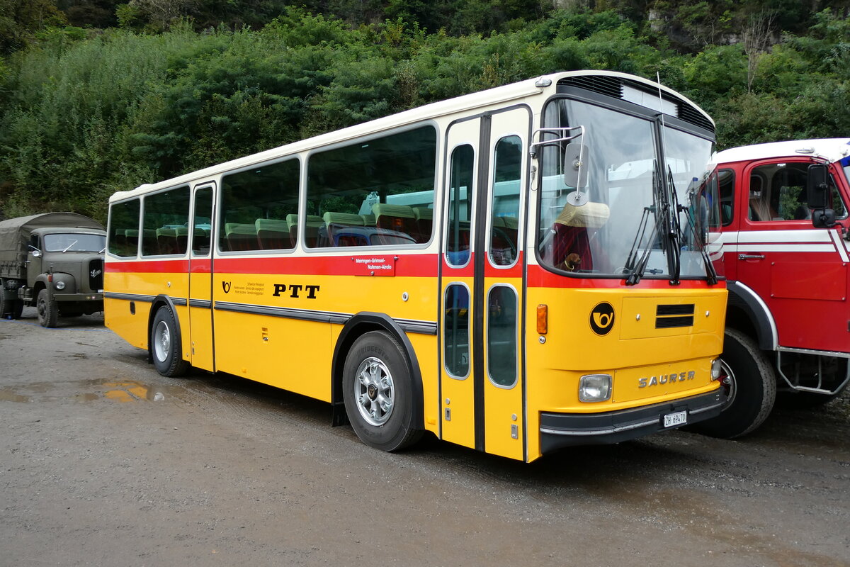 (280'350) - Oldtimer Garage, Hri - ZH 69'470 - Saurer/R&J (ex Breu, Berneck; ex Matt, FL-Mauren Nr. 19; ex P 24'356) am 13. September 2025 in Iragna, Riviera