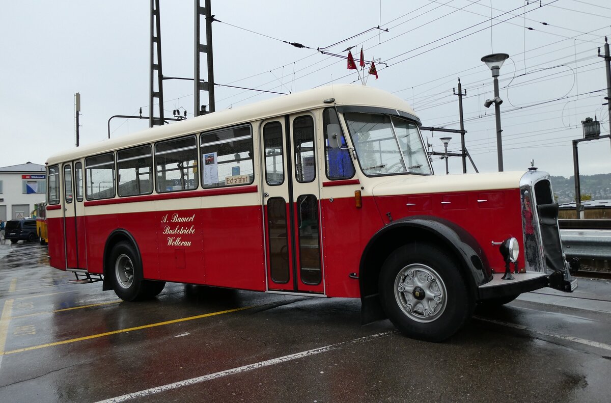 (280'678=  Bamert, Wollerau - SZ 200'094 - Berna/Tscher (ex Blattmann, Wollerau) am 27. September 2025 beim Bahnhof Wdenswil
