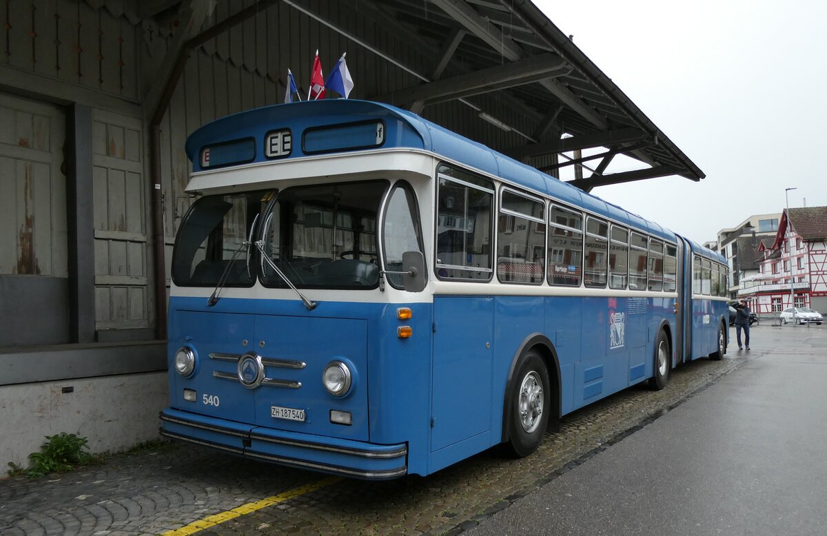 (280'694) - VBZ Zrich (TMZ) - Nr. 540/ZH 187'540 - Saurer/Saurer (ex Nr. 7540; ex Nr. 540) am 27. September 2025 beim Bahnhof Wdenswil