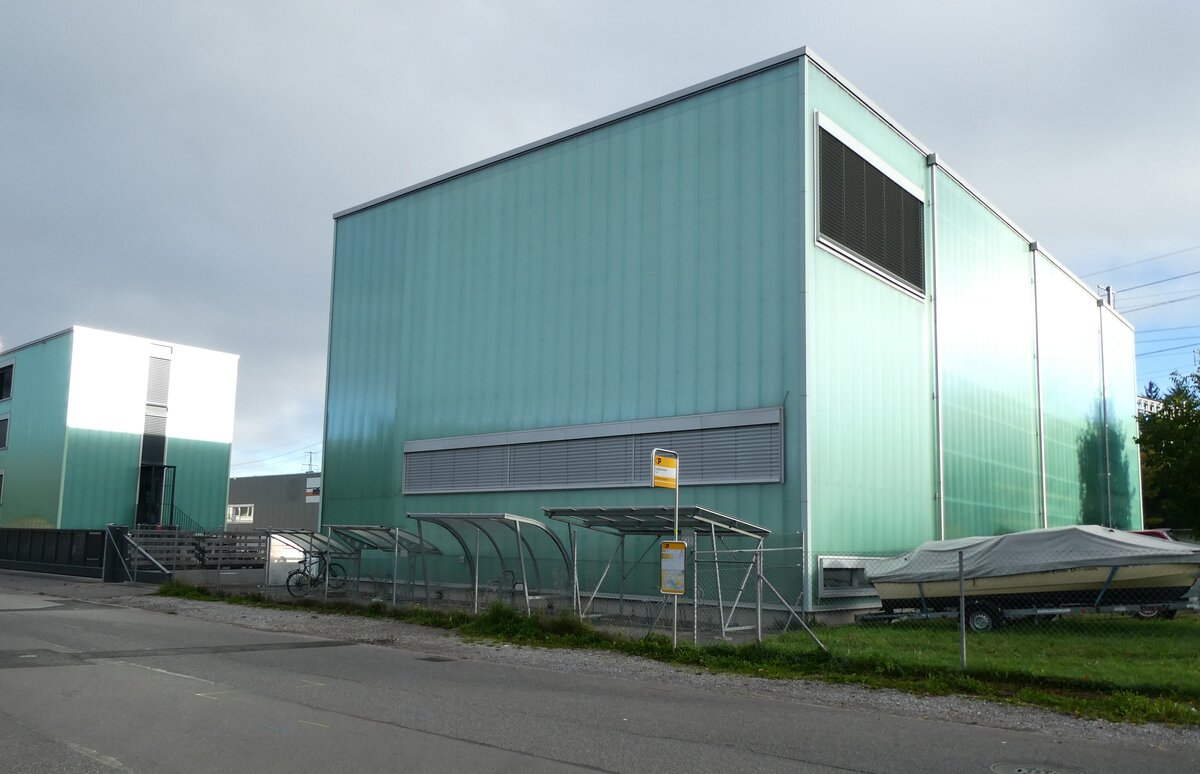 (280'816) - PostAuto-Haltestelle am 28. September 2025 in Thun-Lerchenfeld, Langestrasse