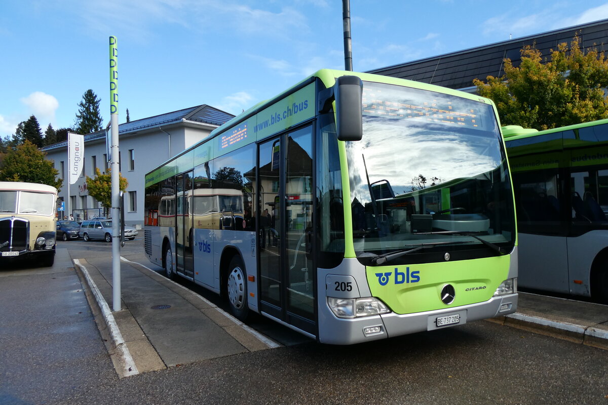 (280'996) - Busland, Burgdorf - Nr. 205/BE 737'205 - Mercedes am 5. Oktober 2025 beim Bahnhof Langnau