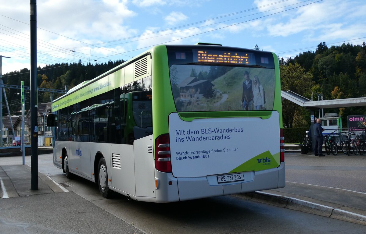 (281'000) - Busland, Burgdorf - Nr. 205/BE 737'205 - Mercedes am 5. Oktober 2025 beim Bahnhof Langnau