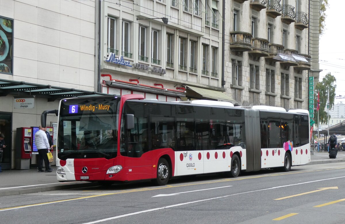 (281'200)  TPF Fribourg - Nr. 568/FR 300'261 - Mercedes am 11. Oktober 2025 beim Bahnhof Fribourg