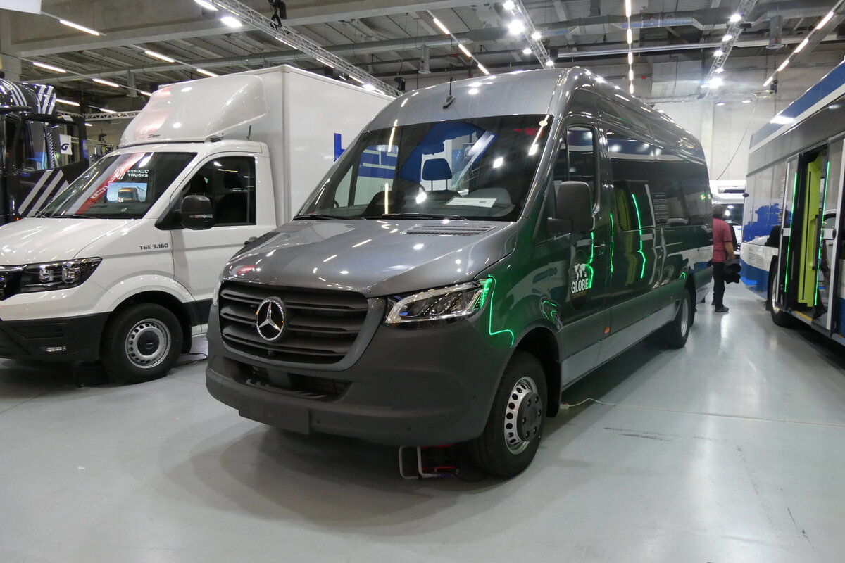 (282'150) - Globe-Limo, Le Lignon - Mercedes am 7. November 2025 in Bern, transport.ch