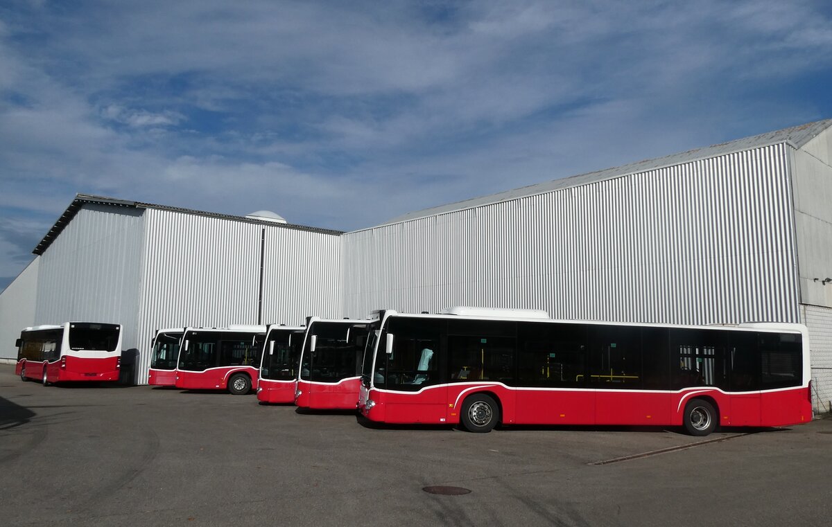 (282'422) - PostAuto Ostschweiz - PID 12'415 - Mercedes (ex Wiener Linien, A-Wien Nr. 8156) am 15. November 2025 in Winterthur, Daimler Buses
